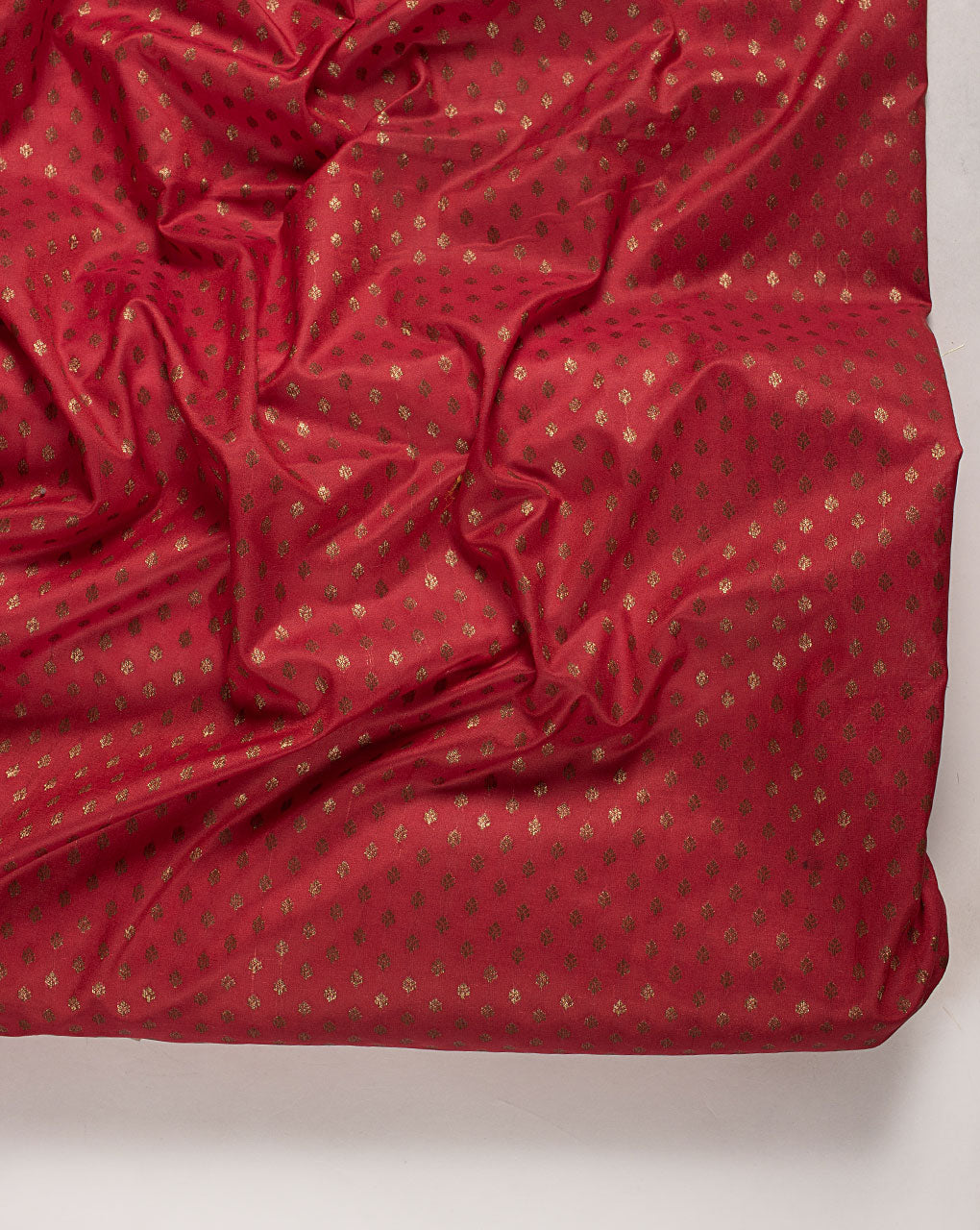 Zari Jacquard Banarasi Taffeta Silk Fabric